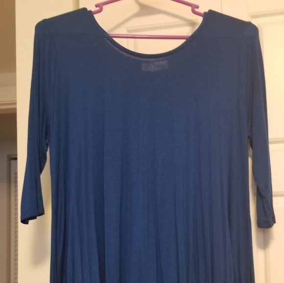 Top - Picture 1 of 2